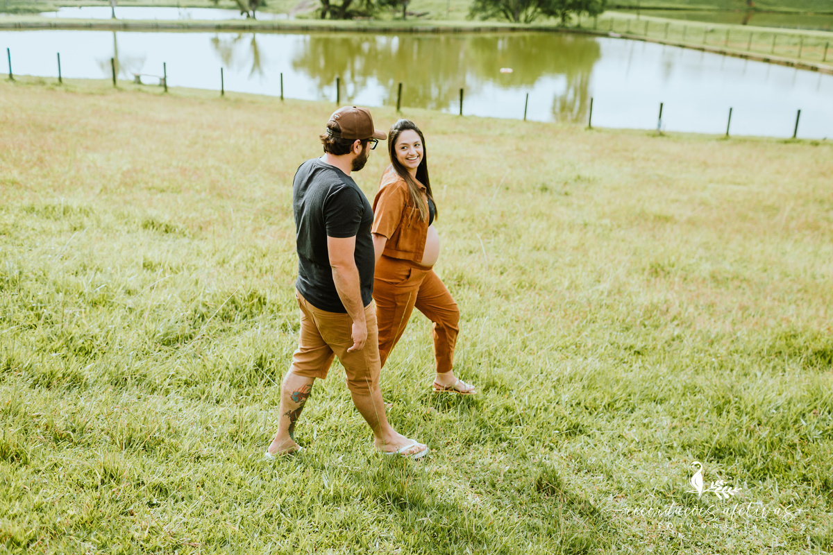 Ensaio Gestante com Animais realizado em São Roque - SP