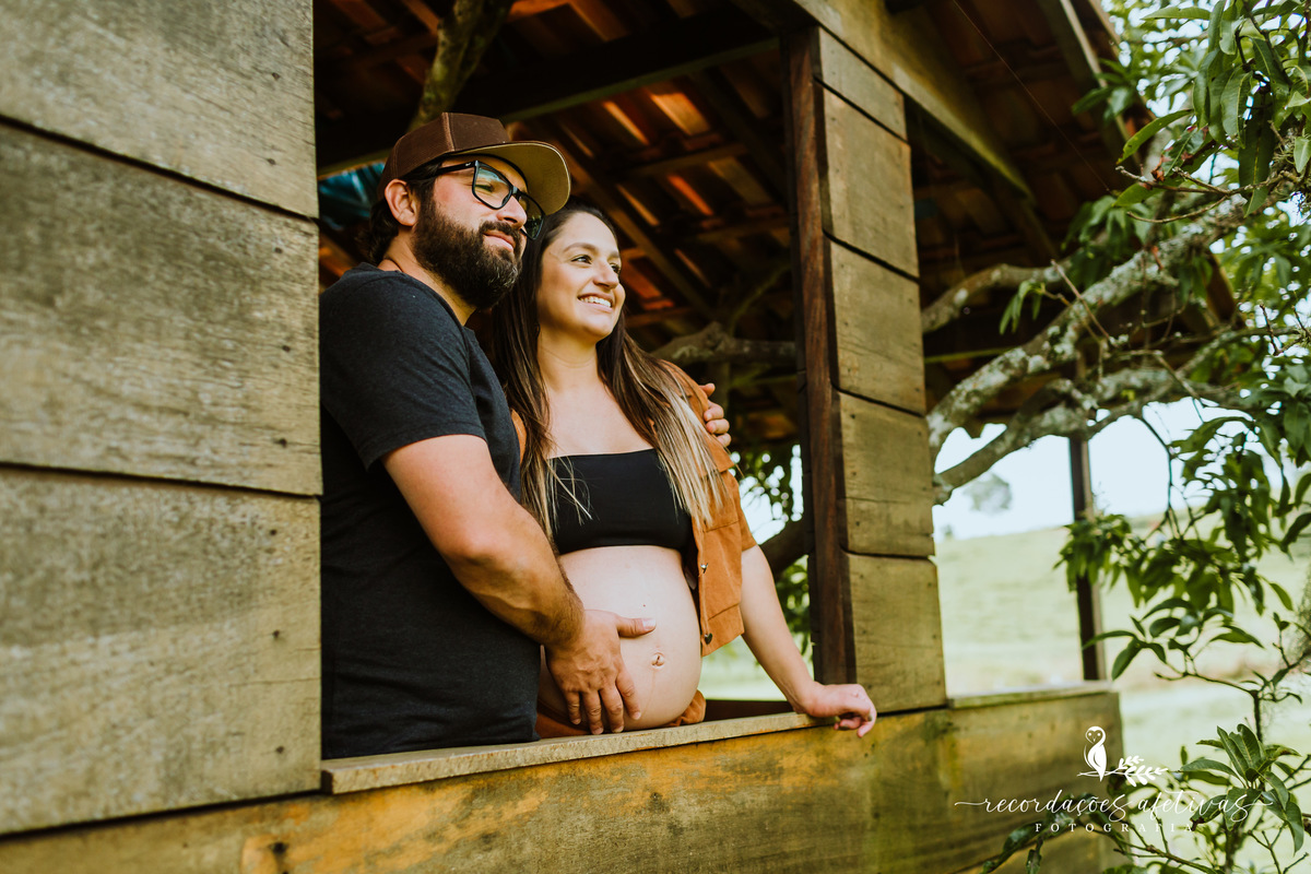 Ensaio Gestante com Animais realizado em São Roque - SP