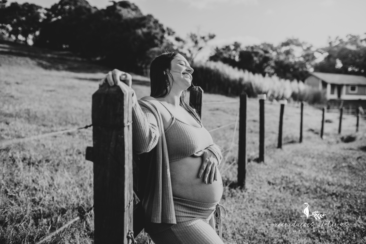 Ensaio Gestante com Animais realizado em São Roque - SP