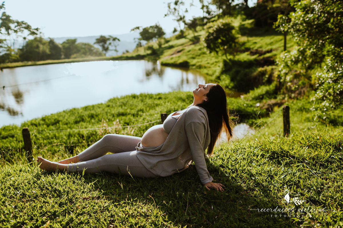 Ensaio Gestante com Animais realizado em São Roque - SP