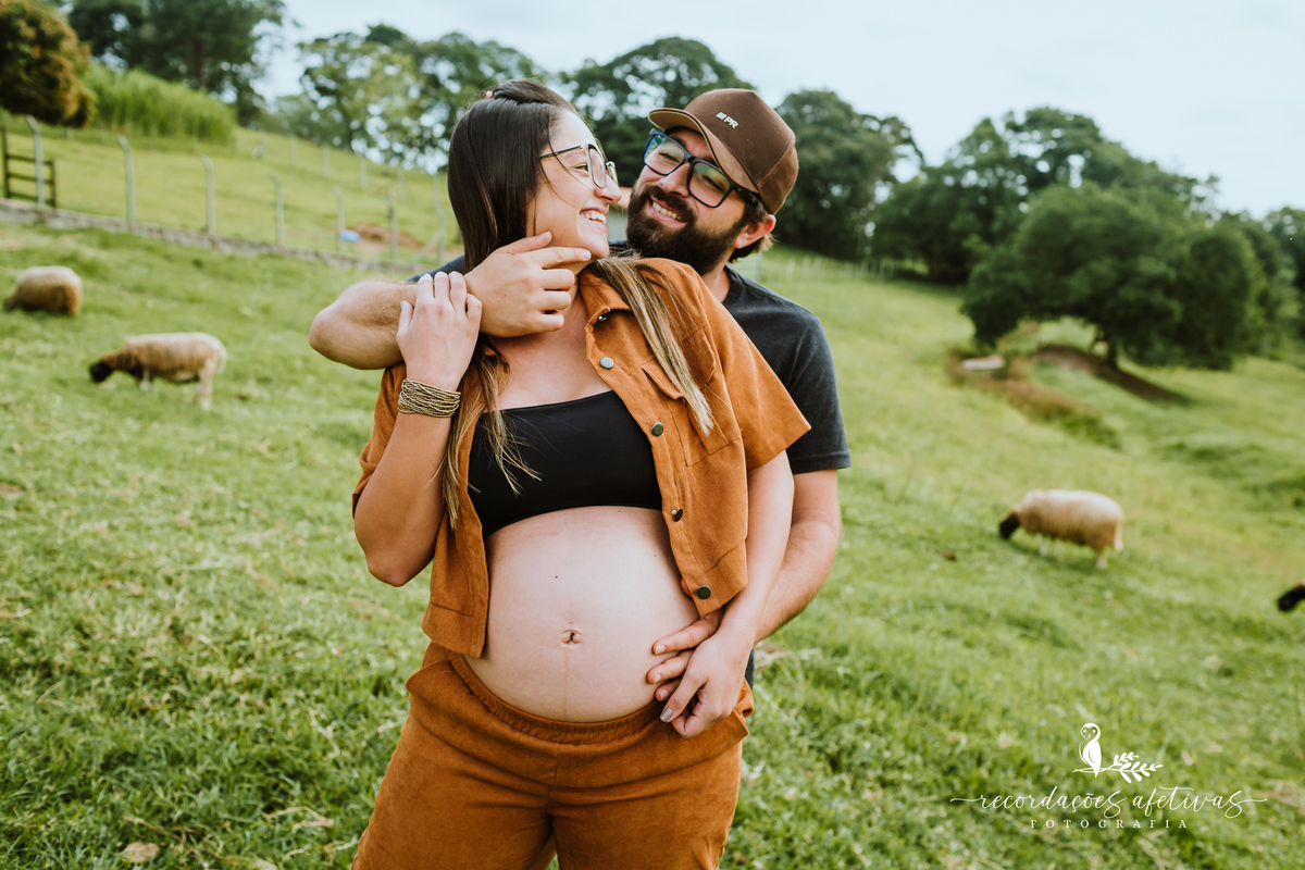 Ensaio Gestante com Animais realizado em São Roque - SP
