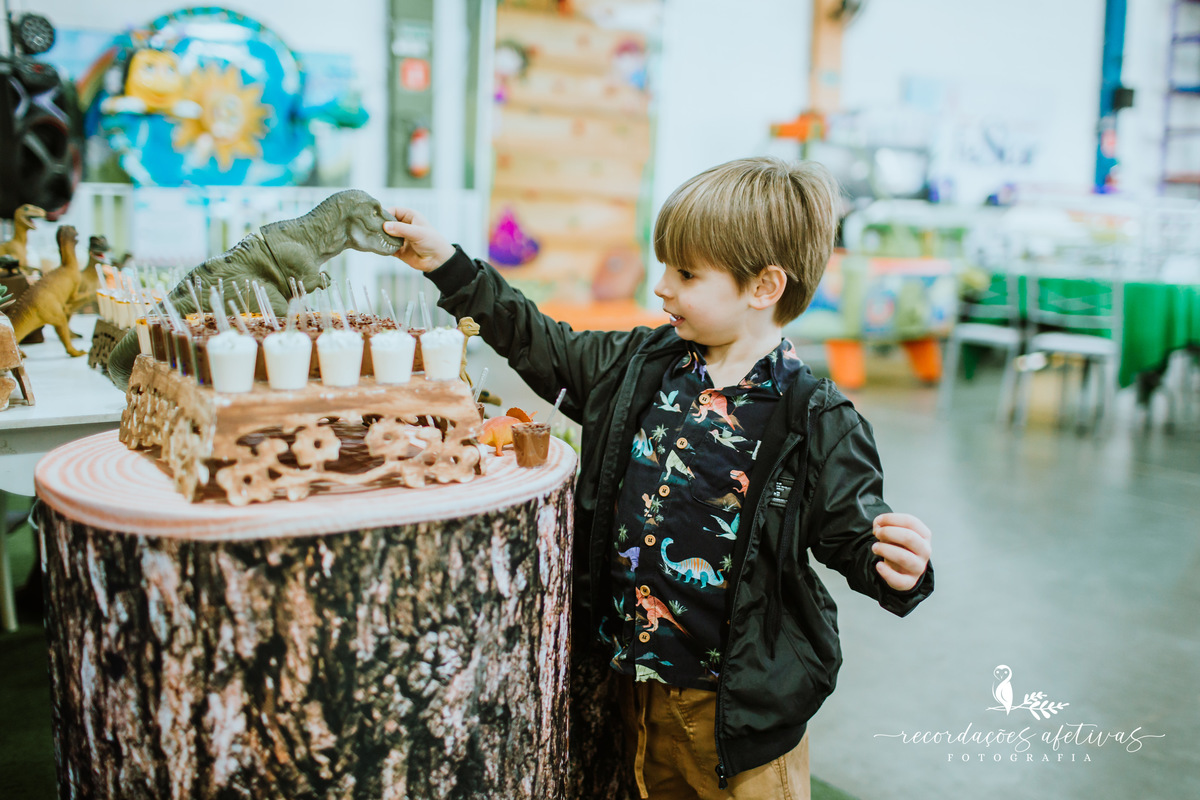 Aniversário de Menino com tema Dinossauros realizado no Buffet Festar em São Roque