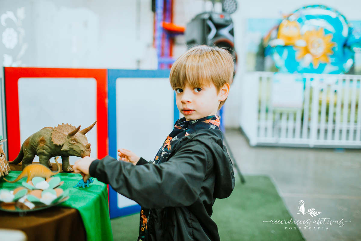 Aniversário de Menino com tema Dinossauros realizado no Buffet Festar em São Roque