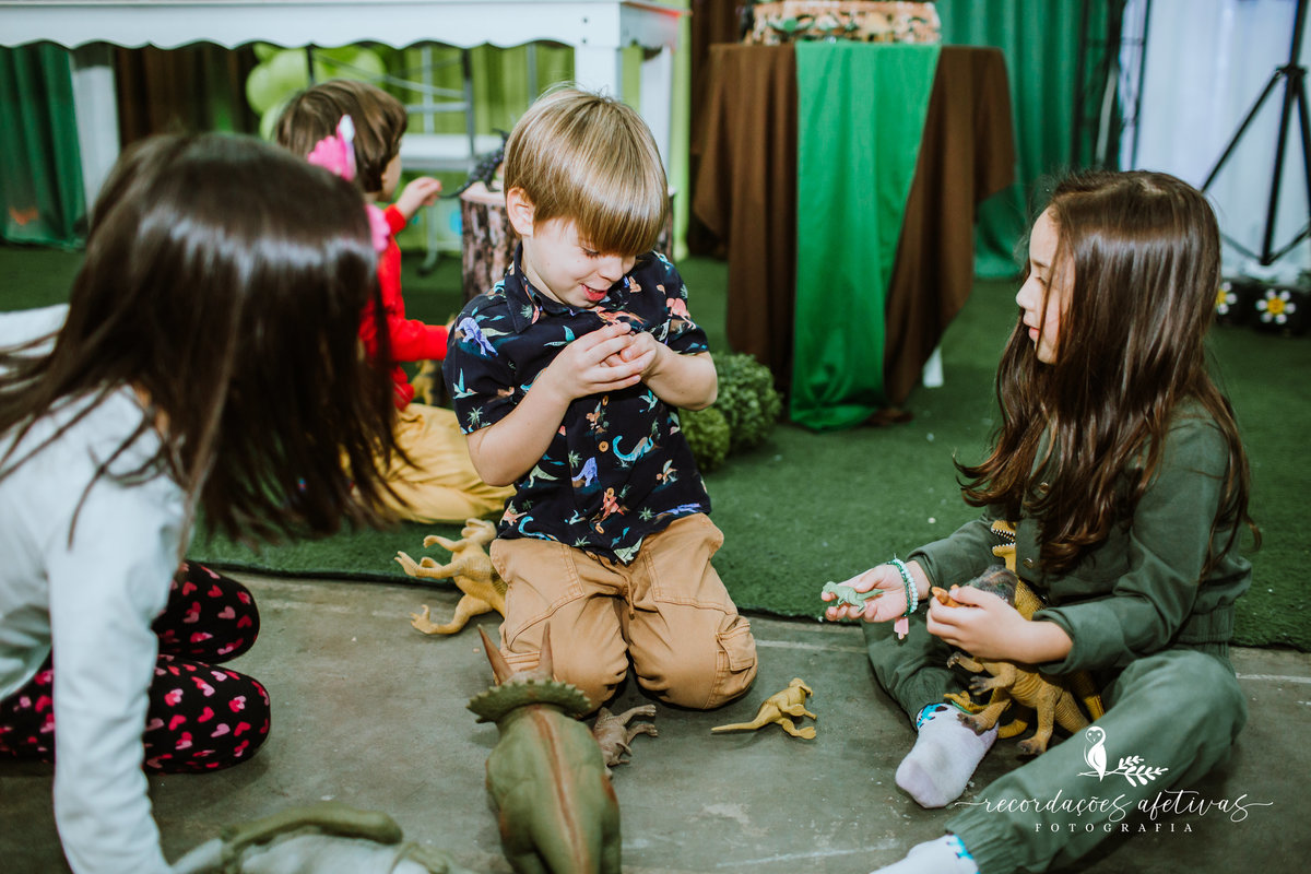 Aniversário de Menino com tema Dinossauros realizado no Buffet Festar em São Roque