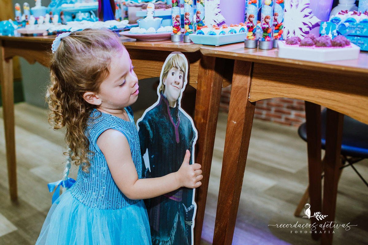 Aniversario Infantil com Tema Frozen realizado no Buffet Viva São Roque