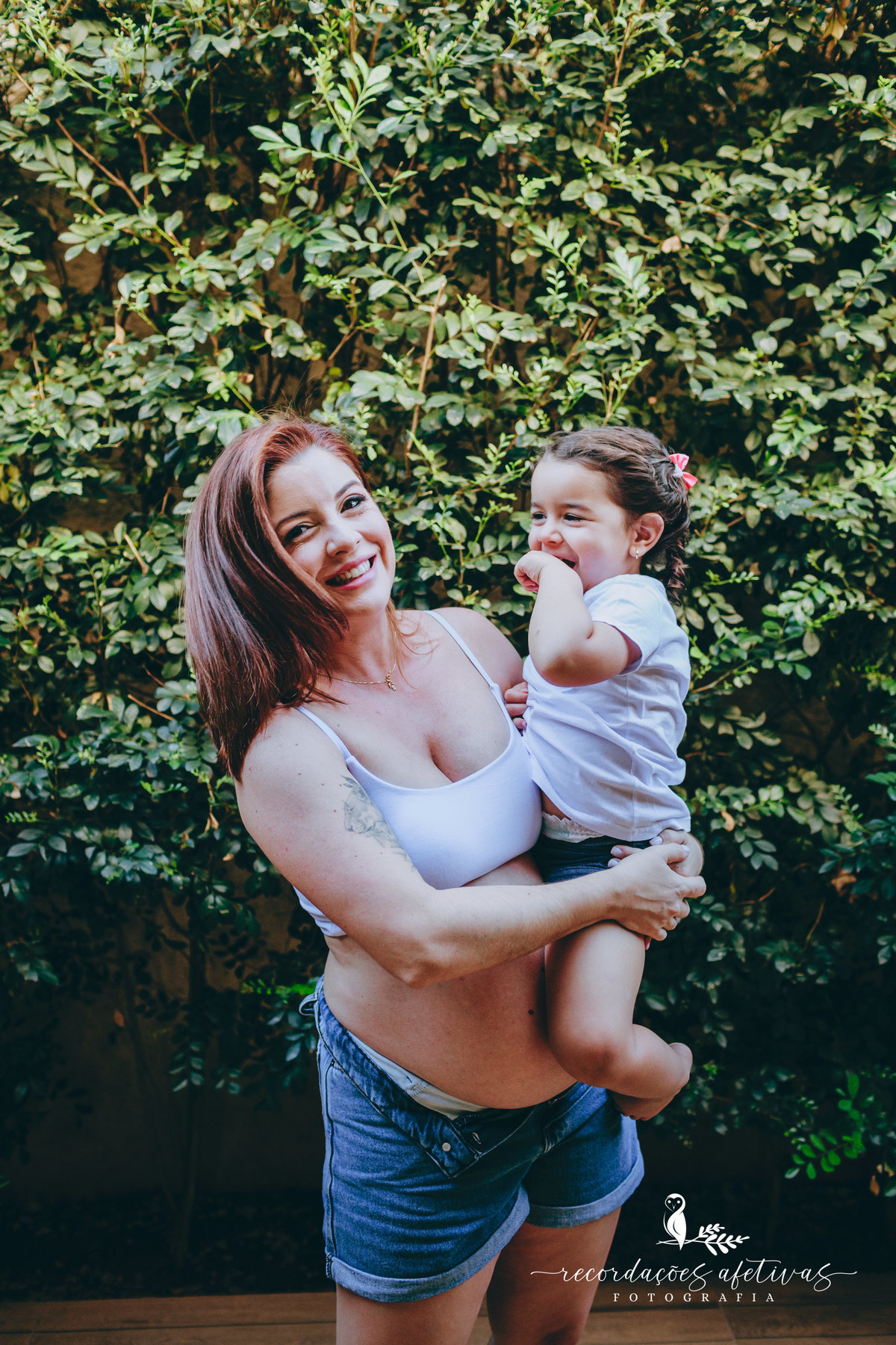 Ensaio Gestante com criança e cachorros realizado em Sorocaba - SP