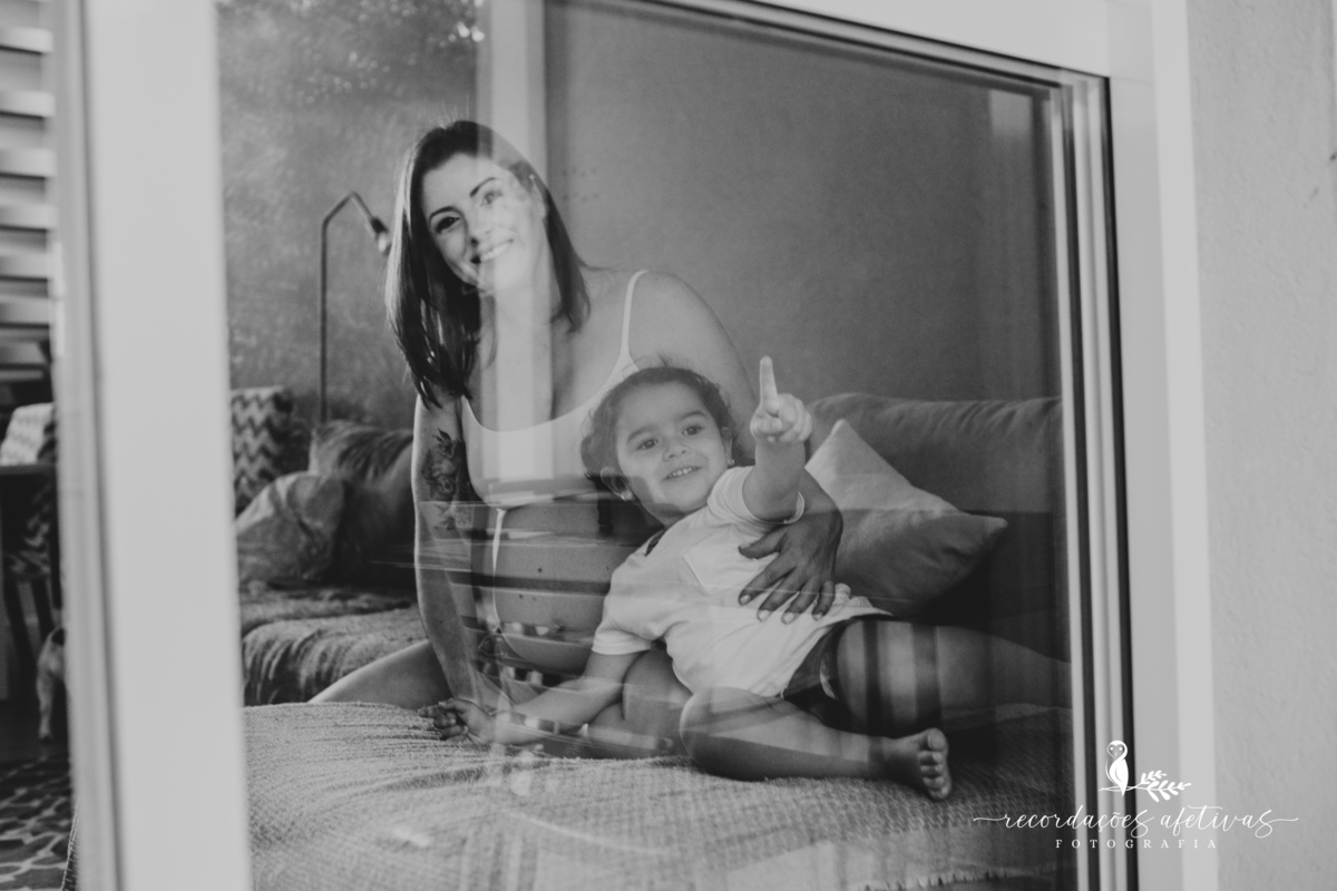 Ensaio Gestante com criança e cachorros realizado em Sorocaba - SP