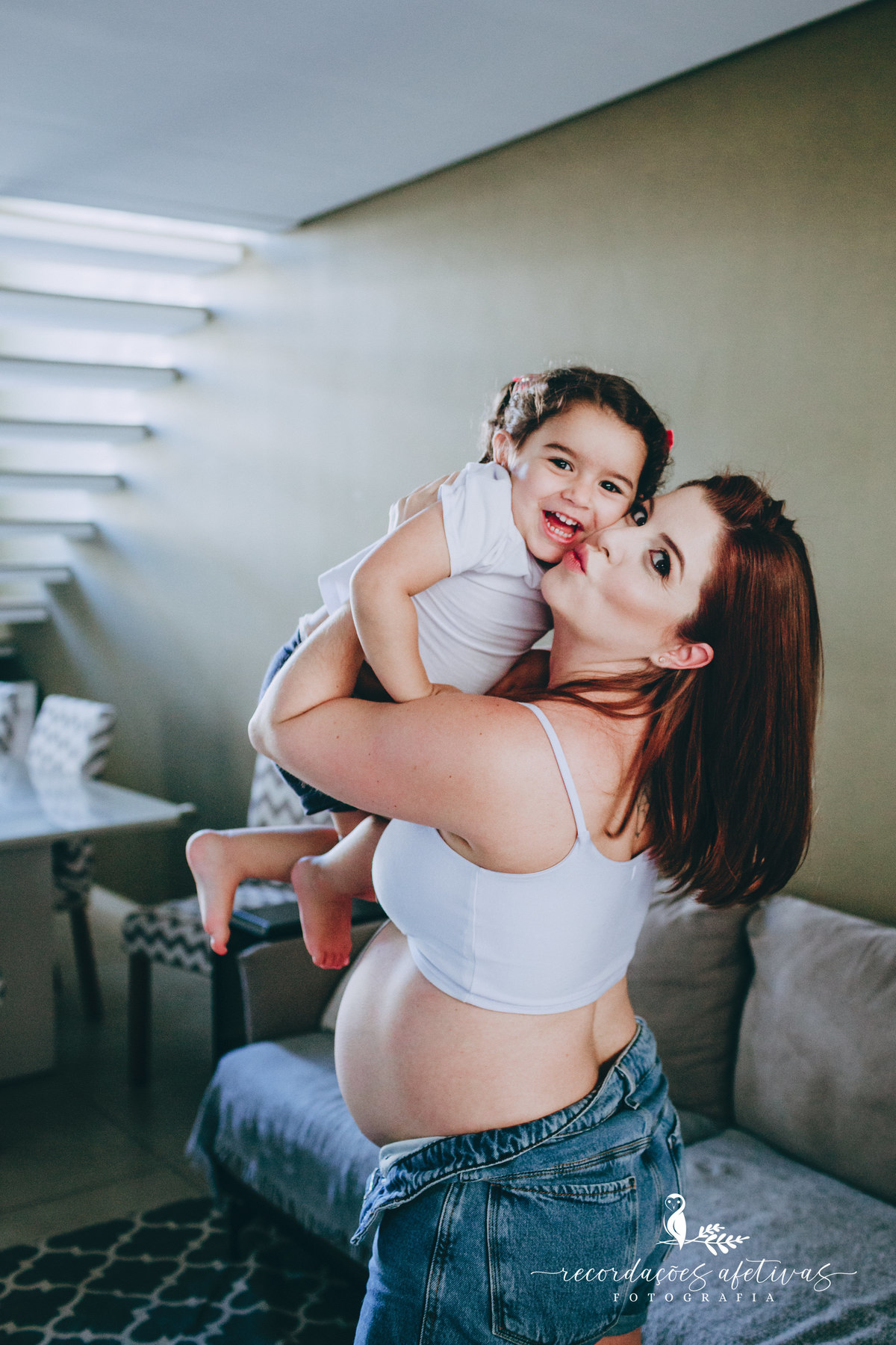Ensaio Gestante com criança e cachorros realizado em Sorocaba - SP