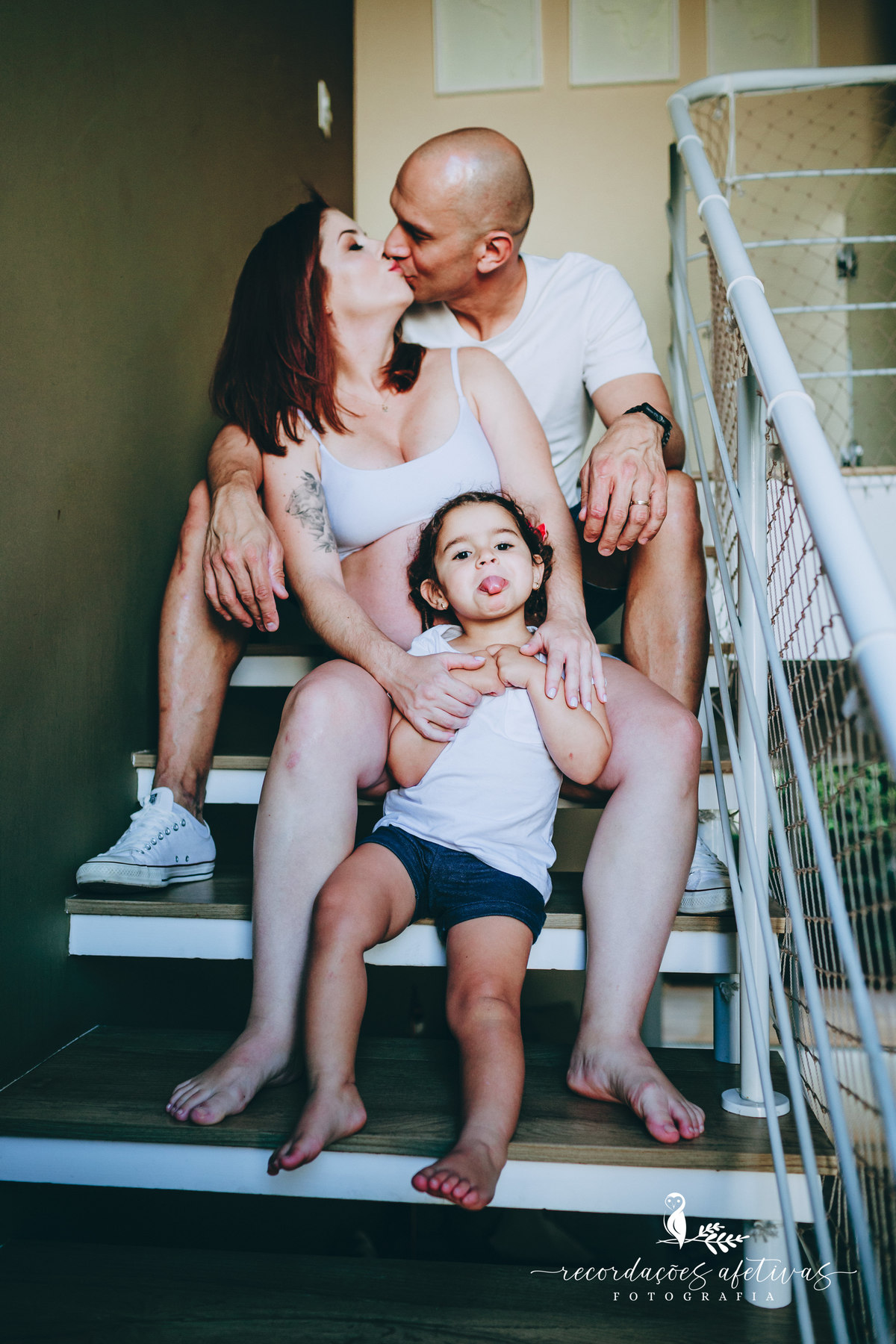 Ensaio Gestante com criança e cachorros realizado em Sorocaba - SP