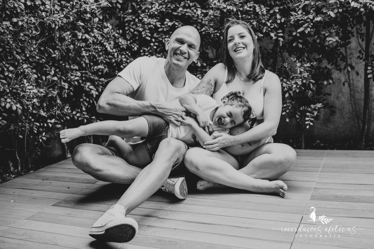 Ensaio Gestante com criança e cachorros realizado em Sorocaba - SP