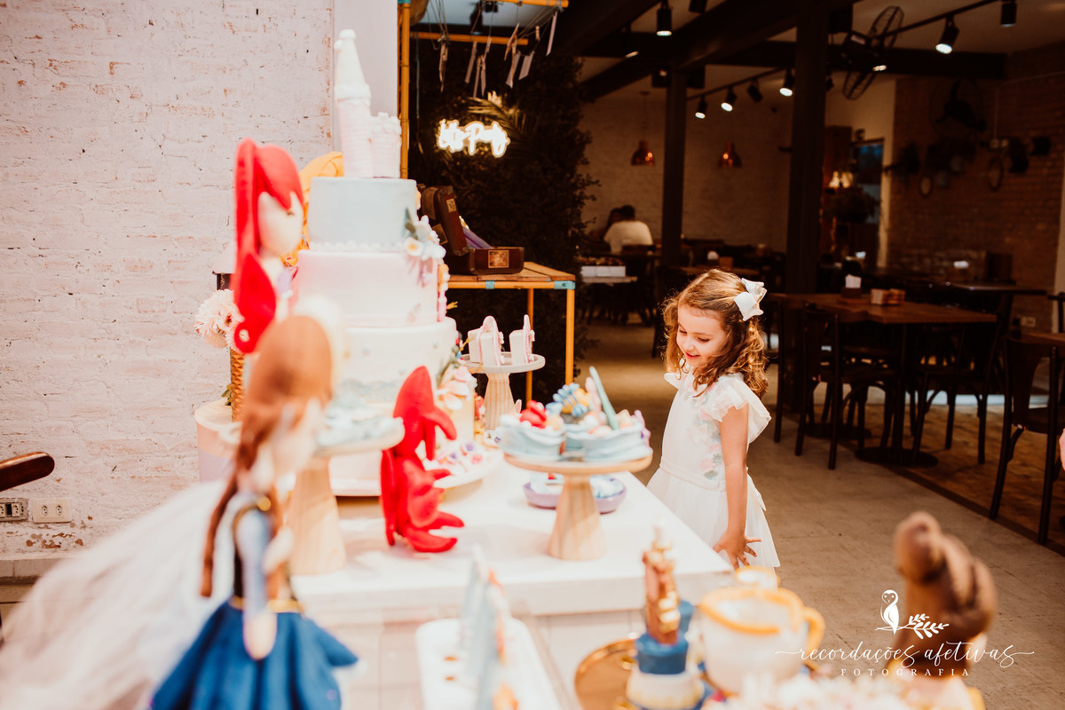 Aniversário de menina com tema Princesas Disney realizado no Buffet Festaria em SP