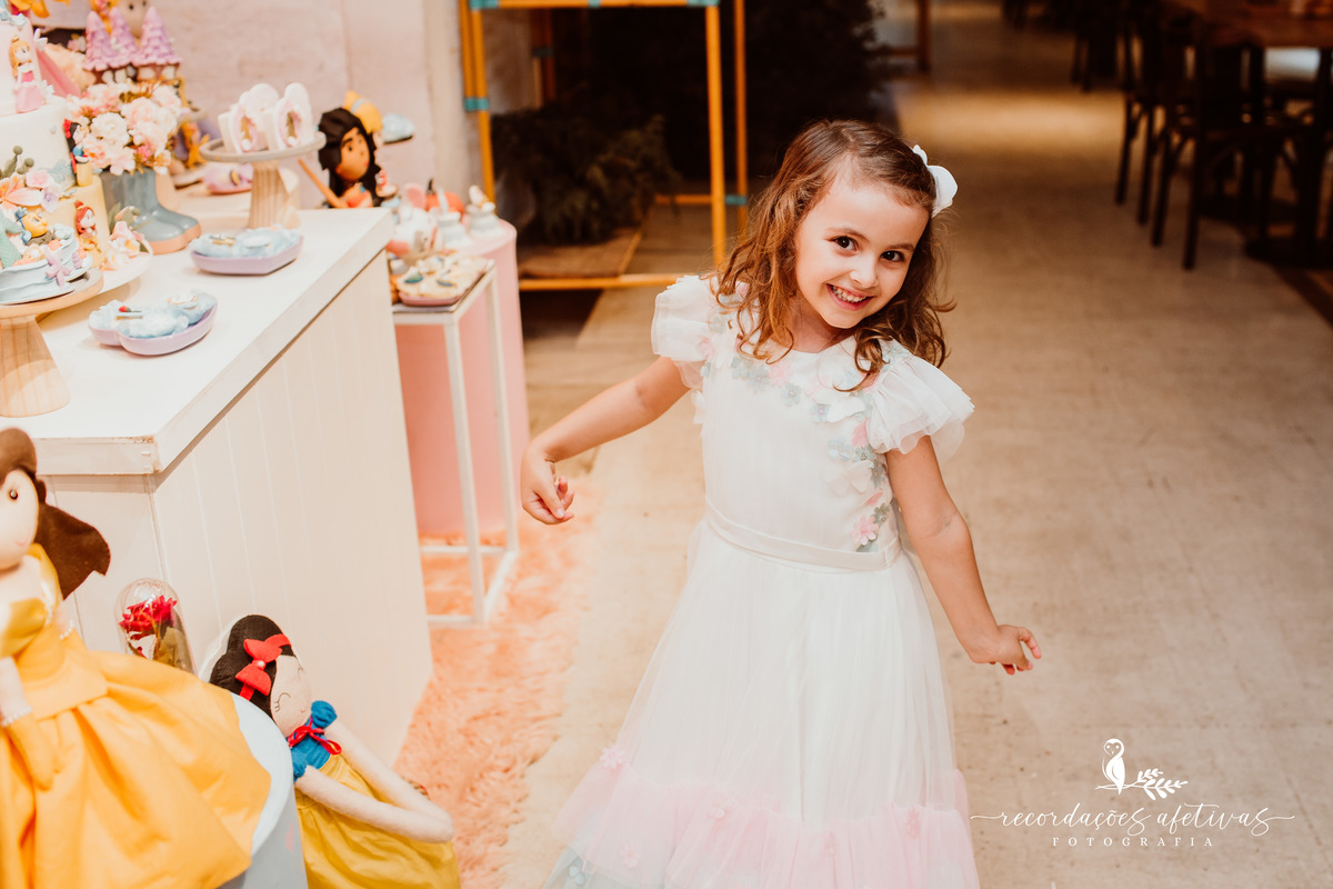 Aniversário de menina com tema Princesas Disney realizado no Buffet Festaria em SP