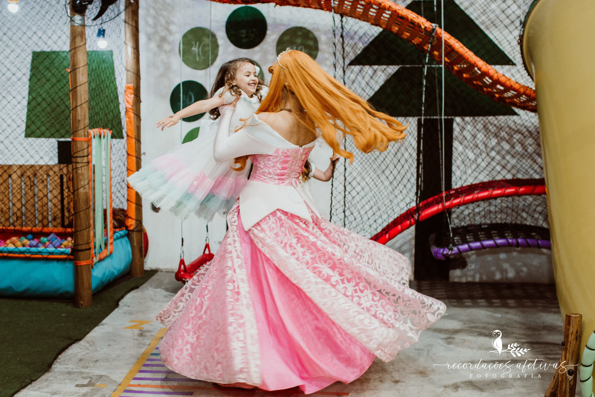 Aniversário de menina com tema Princesas Disney realizado no Buffet Festaria em SP