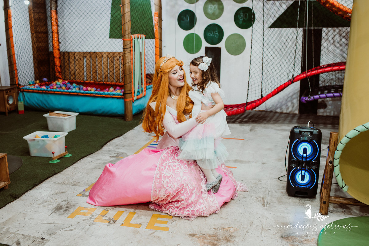 Aniversário de menina com tema Princesas Disney realizado no Buffet Festaria em SP