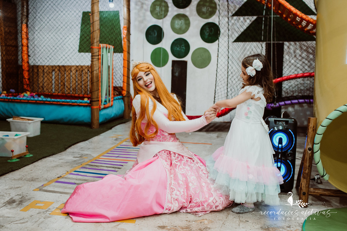 Aniversário de menina com tema Princesas Disney realizado no Buffet Festaria em SP