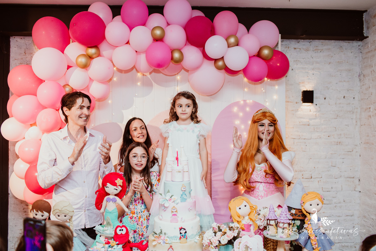 Aniversário de menina com tema Princesas Disney realizado no Buffet Festaria em SP