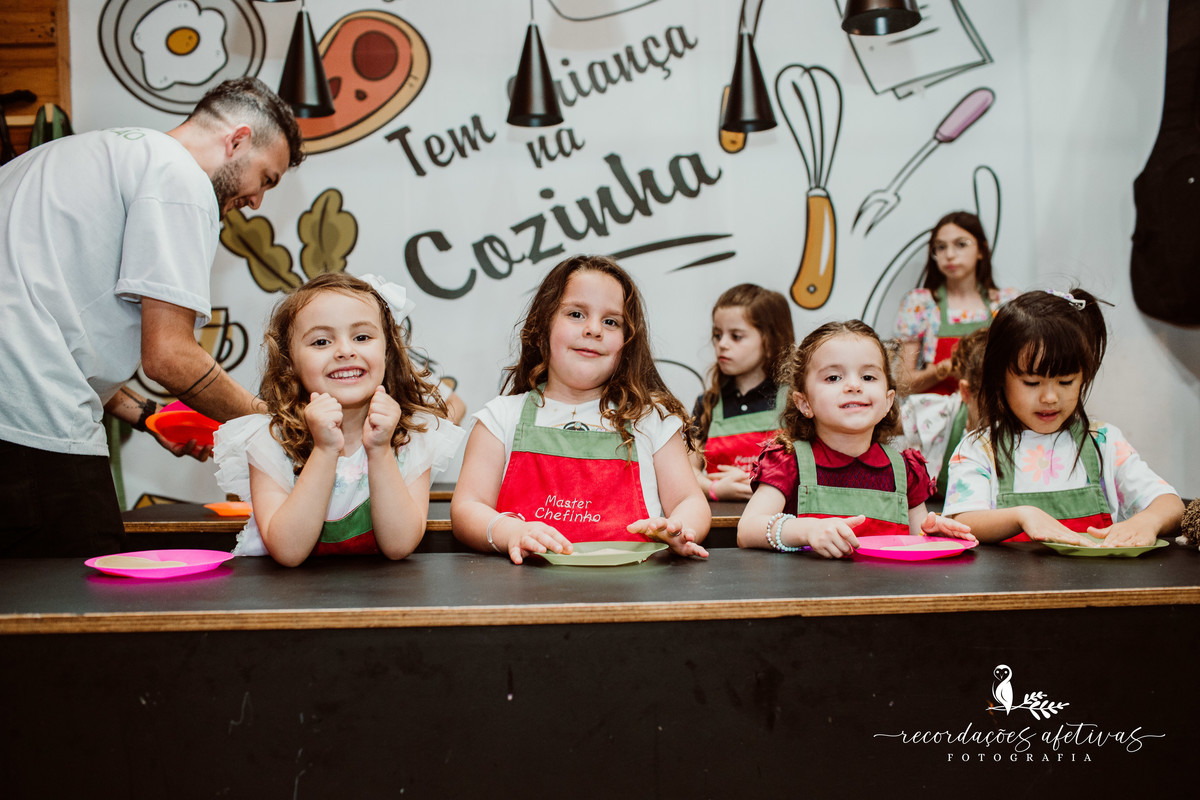 Aniversário de menina com tema Princesas Disney realizado no Buffet Festaria em SP