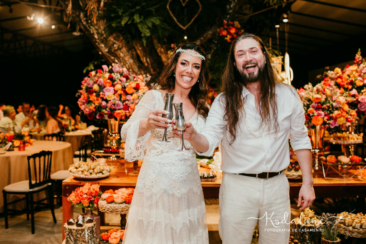 Casamento com cerimônia xamânica realizado no Restaurante Stefano e Making-Of noiva realizado no Espaço Garden em São Roque - SP