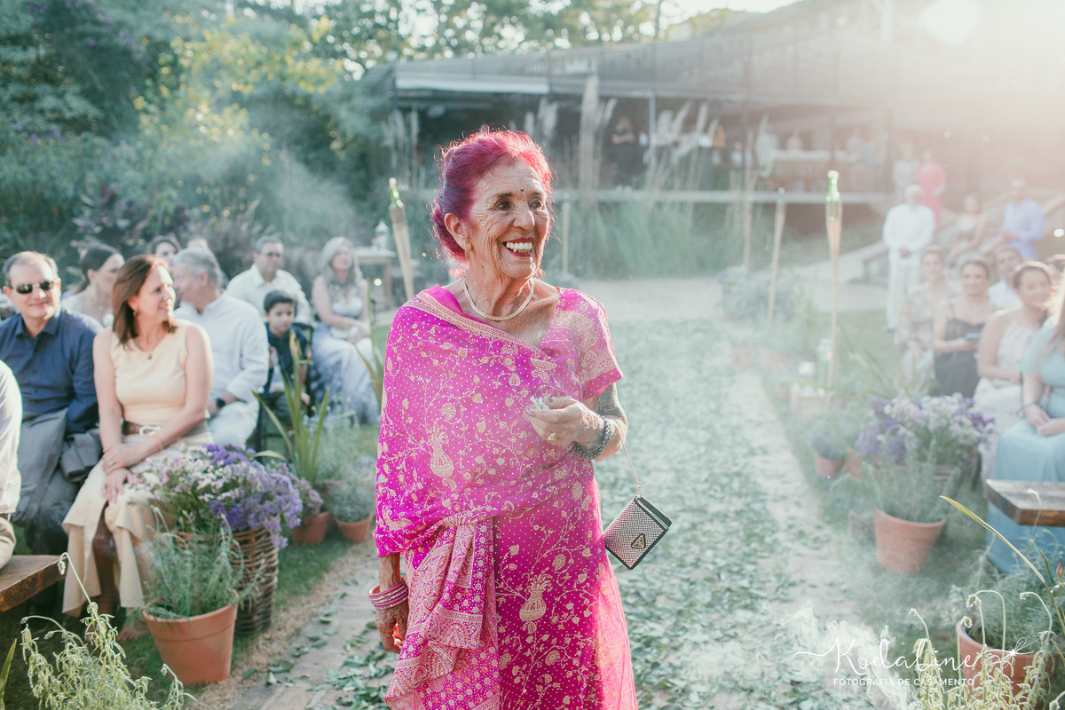 Casamento com cerimônia xamânica realizado no Restaurante Stefano e Making-Of noiva realizado no Espaço Garden em São Roque - SP