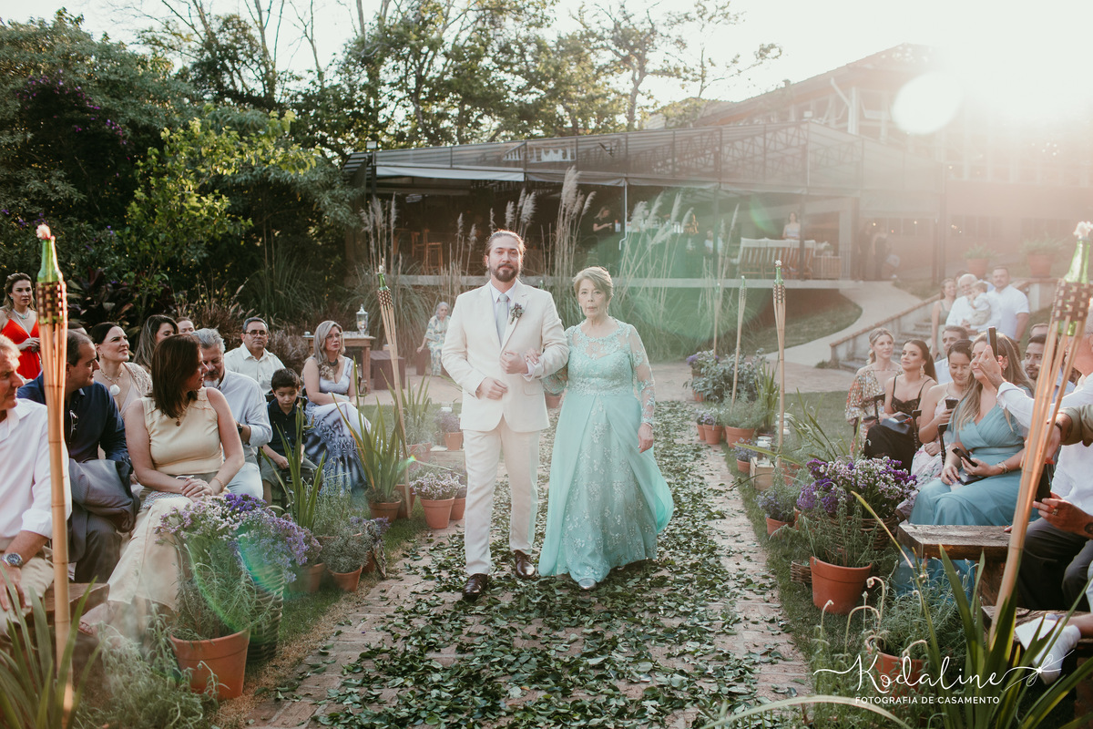Casamento com cerimônia xamânica realizado no Restaurante Stefano e Making-Of noiva realizado no Espaço Garden em São Roque - SP