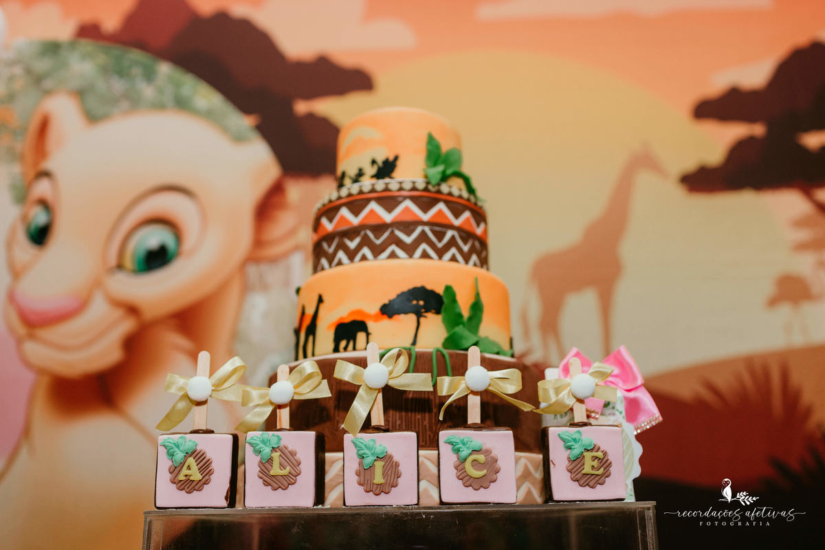 Aniversário 1 Aninho com tema O Rei Leão realizado no Buffet Aquarela Park em Sorocaba - SP