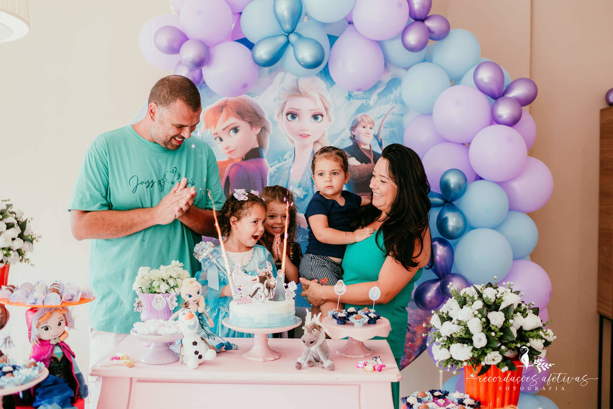 Aniversário Infantil com Tema Frozen realizado em São Roque - SP
