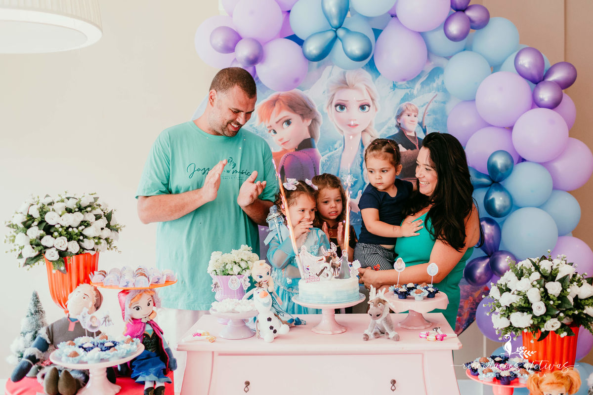 Aniversário Infantil com Tema Frozen realizado em São Roque - SP