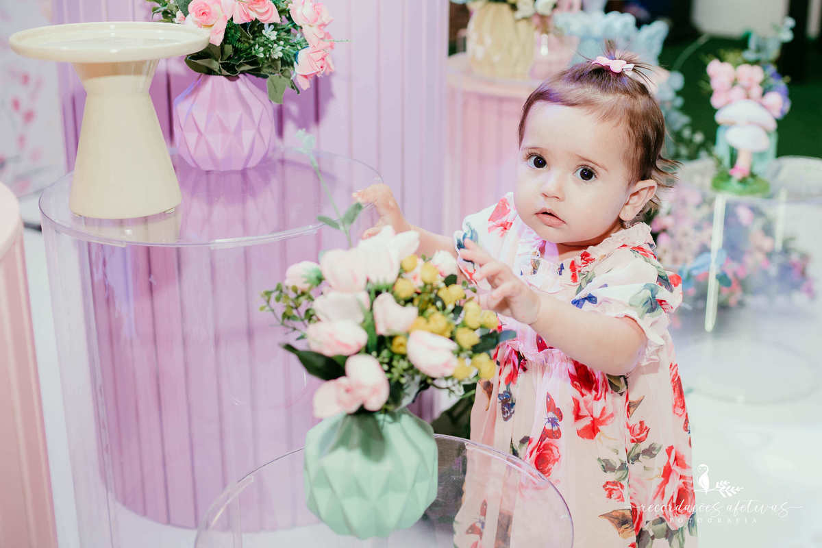 Aniversário 1 Aninho com Tema Jardim Encantado, realizado no Buffet Viva São Roque - SP