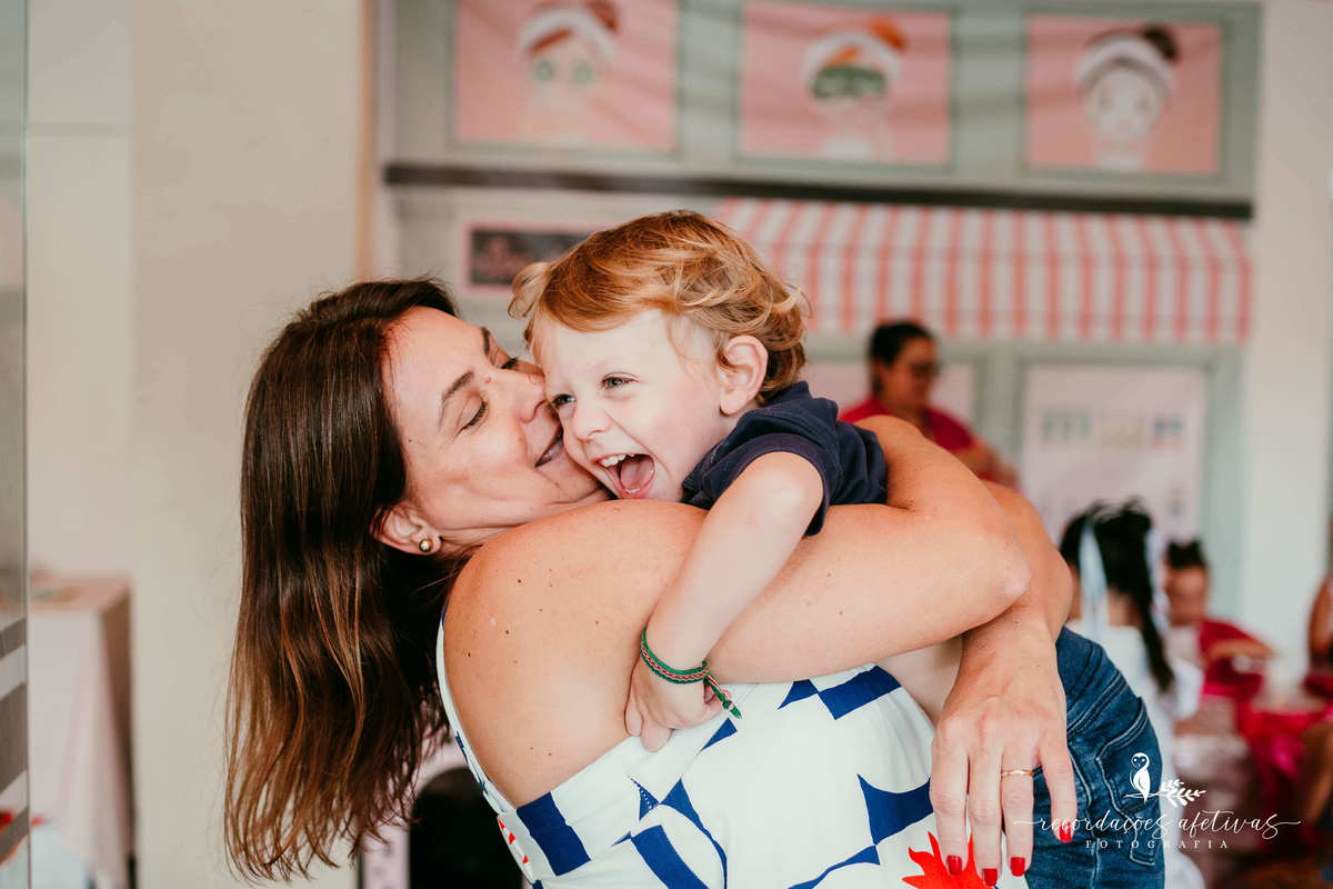Aniversário Ide Menina com Tema Spa Infantil, realizado no Real Parque, em SP. Show de Mágica com Ulisses Loddy e Spa com Pink Party Brasil