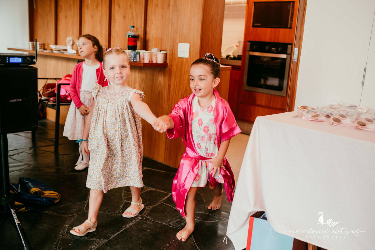 Aniversário Ide Menina com Tema Spa Infantil, realizado no Real Parque, em SP. Show de Mágica com Ulisses Loddy e Spa com Pink Party Brasil