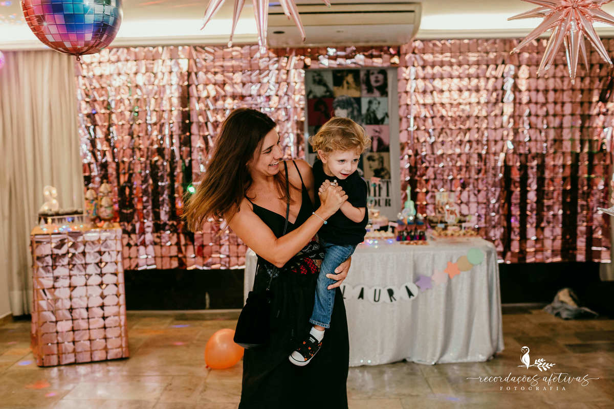 Aniversário com tema Taylor Swift realizado no Jardins - SP