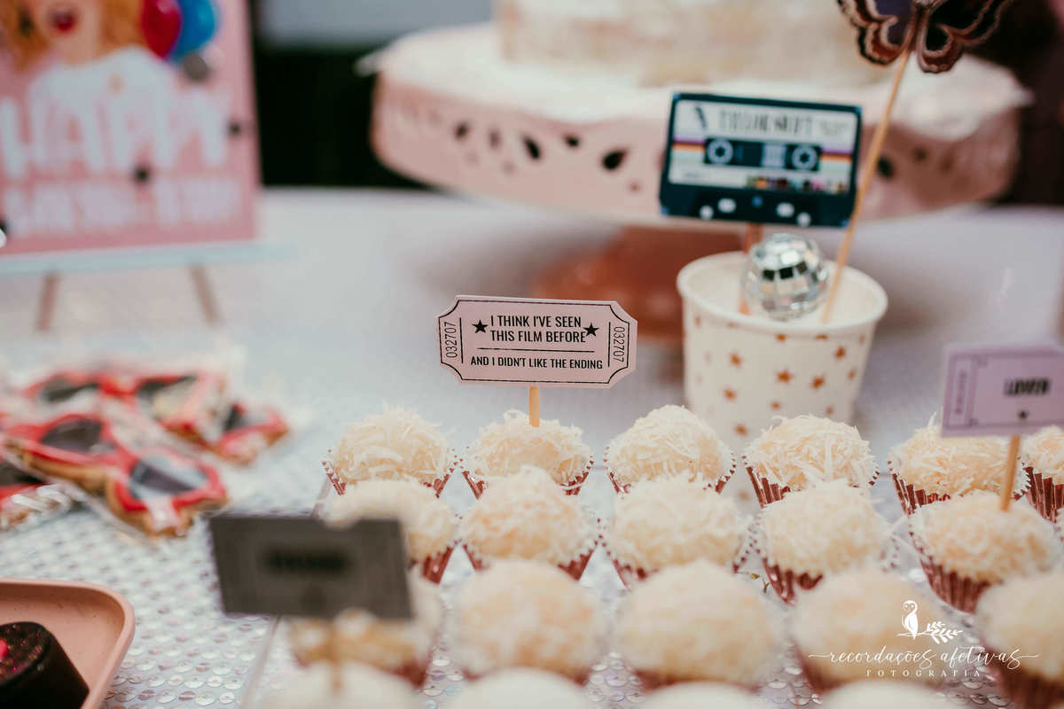 Aniversário com tema Taylor Swift realizado no Jardins - SP