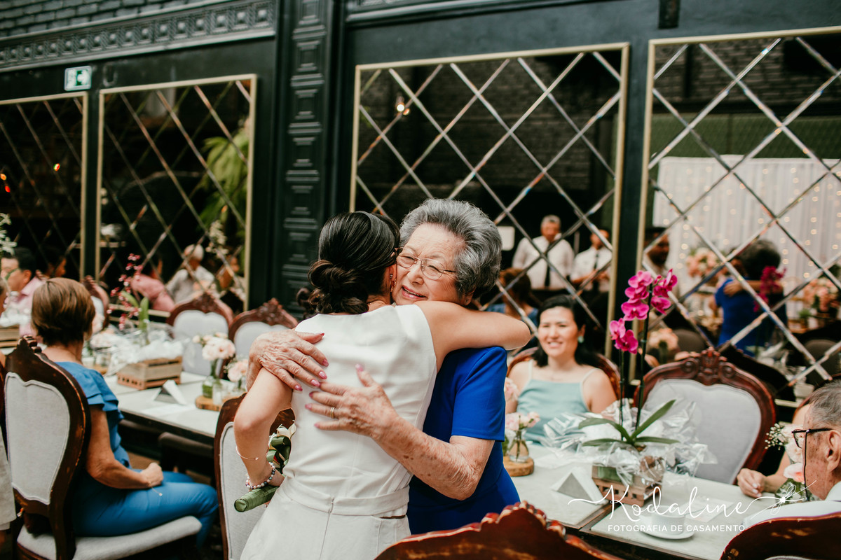 Casamento Intimista, estilo mini wedding realizado no espaço para Eventos Meeting, em Campo Belo, SP