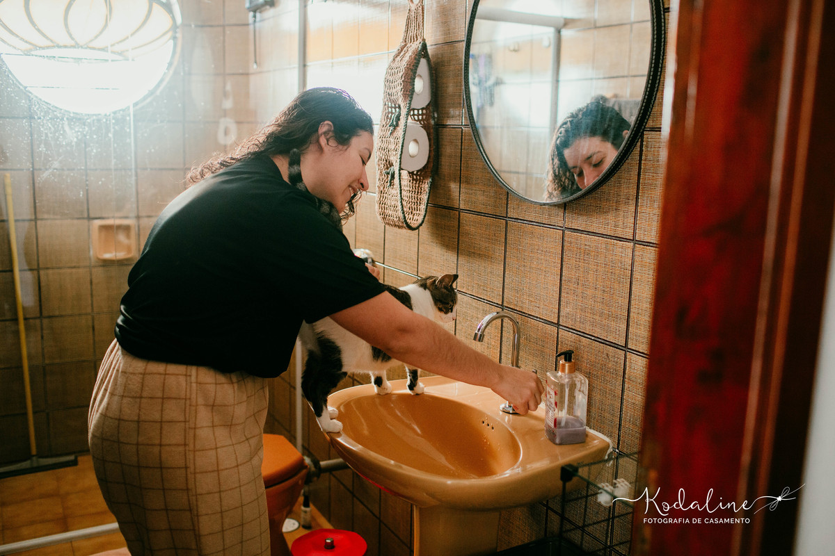 Casamento Civil realizado em Sorocaba - SP com ensaio do casal realizado em casa, junto com seus gatinhos de estimação