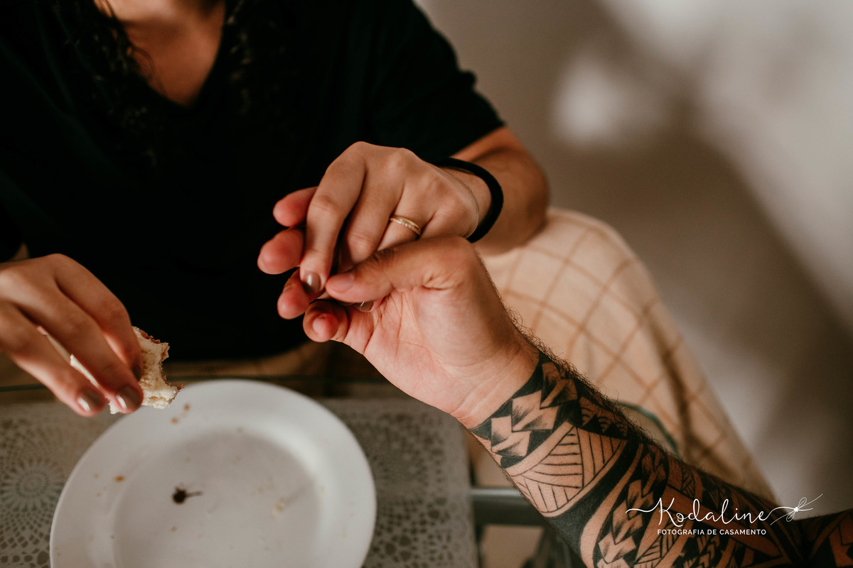 Casamento Civil realizado em Sorocaba - SP com ensaio do casal realizado em casa, junto com seus gatinhos de estimação