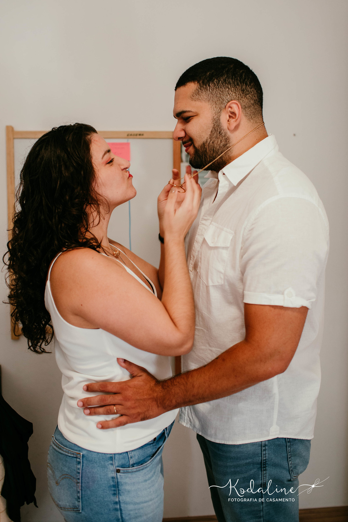 Casamento Civil realizado em Sorocaba - SP com ensaio do casal realizado em casa, junto com seus gatinhos de estimação
