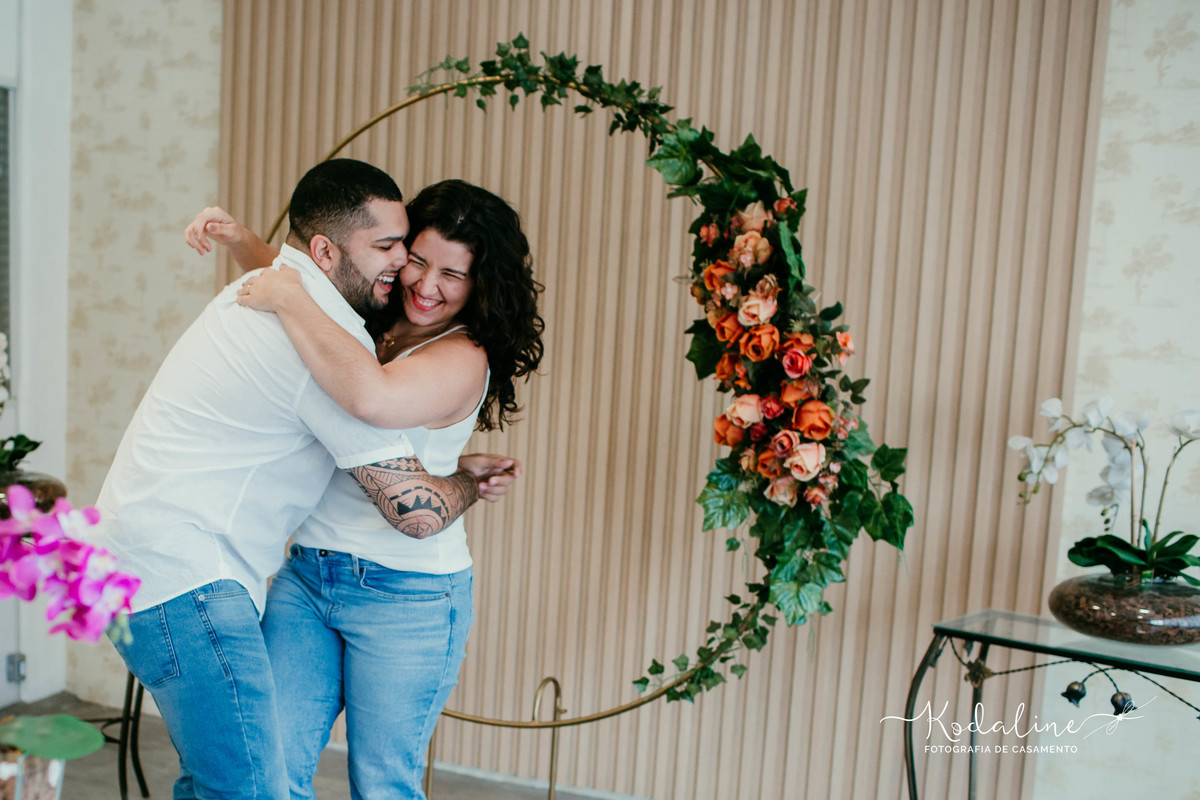 Casamento Civil realizado em Sorocaba - SP com ensaio do casal realizado em casa, junto com seus gatinhos de estimação