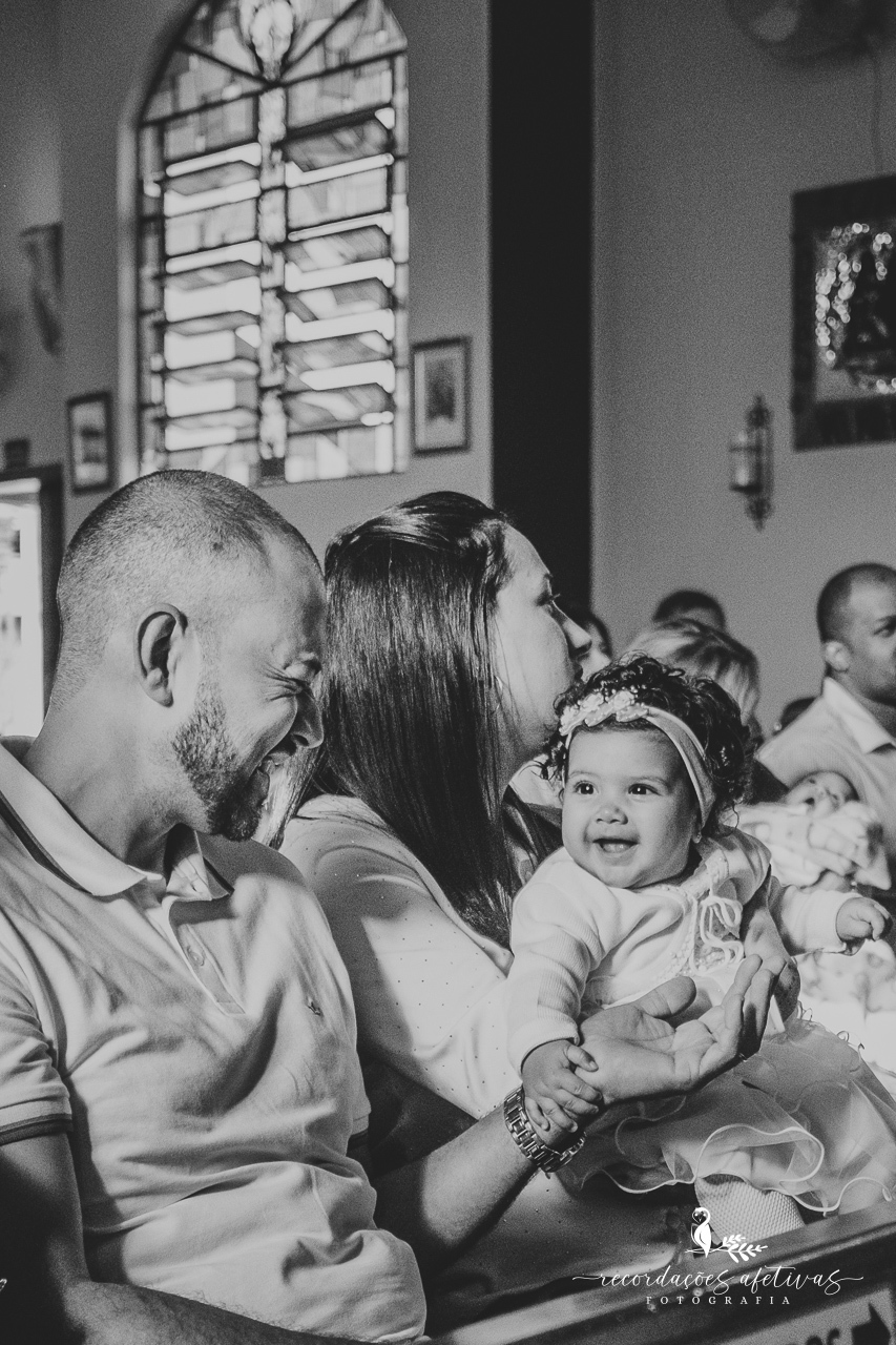 Batizado católico realizado na Paróquia São Luiz Gonzaga, em São Roque