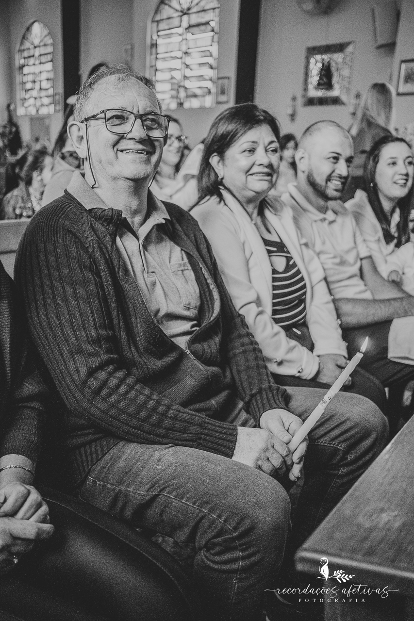 Batizado católico realizado na Paróquia São Luiz Gonzaga, em São Roque