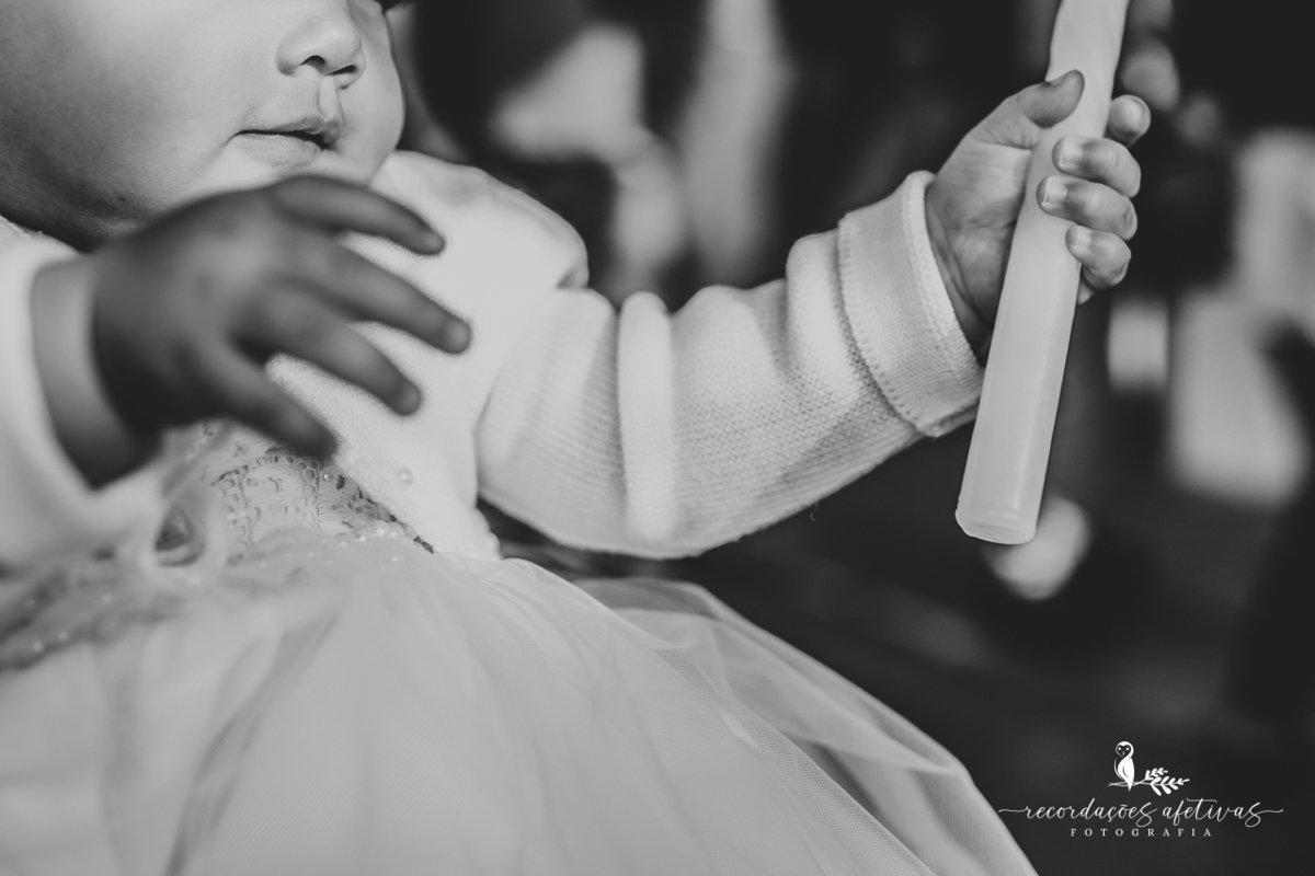 Batizado católico realizado na Paróquia São Luiz Gonzaga, em São Roque