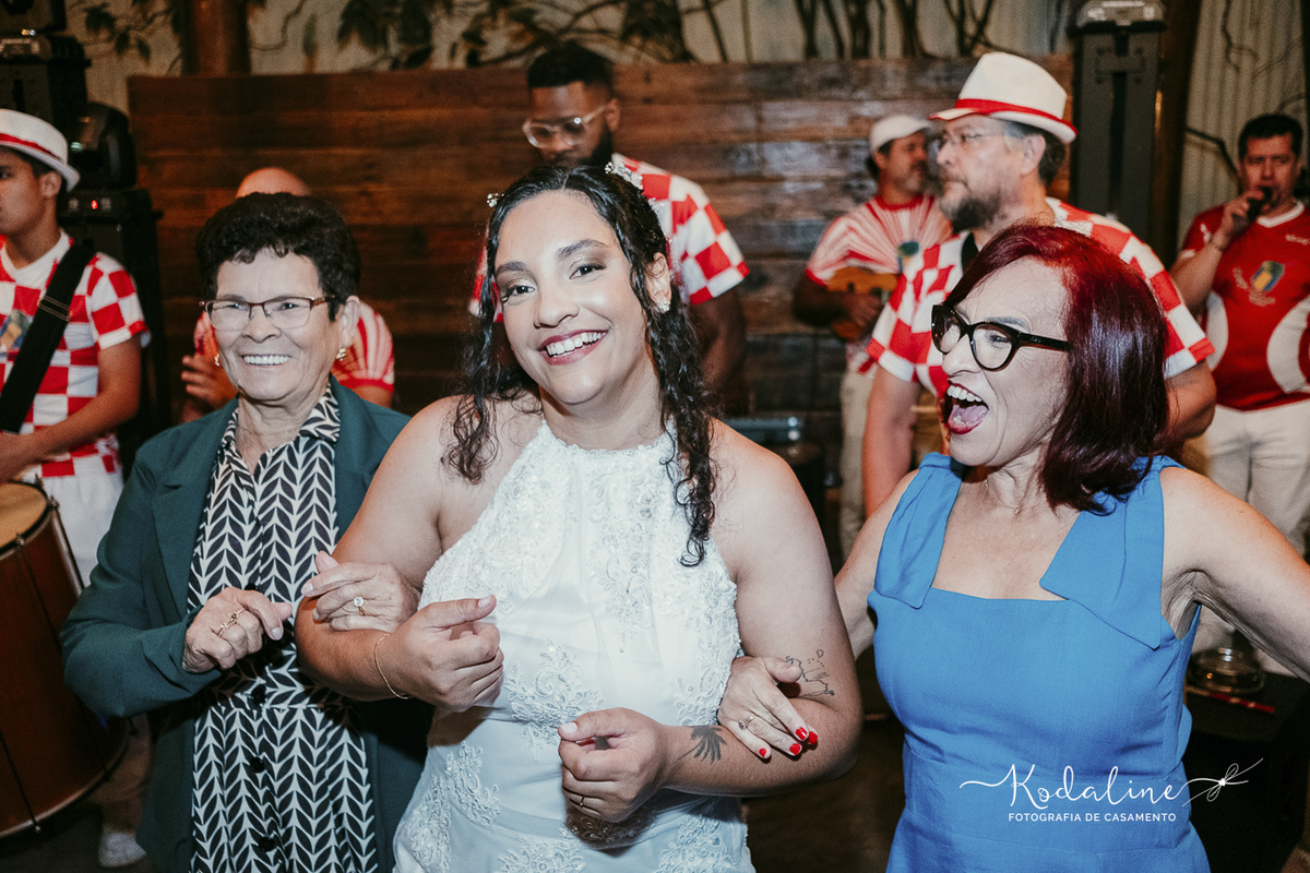 Casamento homoafetivo mulheres realizado no Recanto Januario em Sumaré