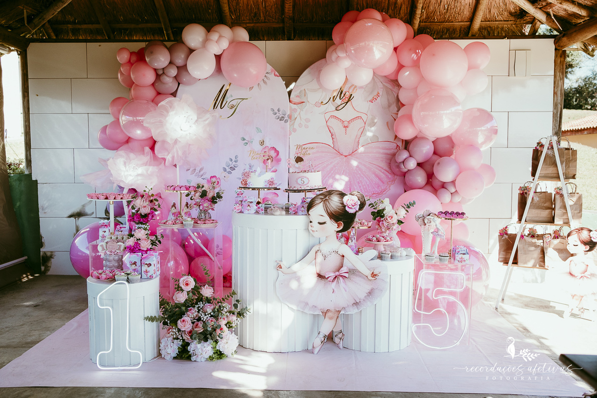 Aniversário de menina com tema ballet realizado na Fazendinha Santa Adelia em São Roque