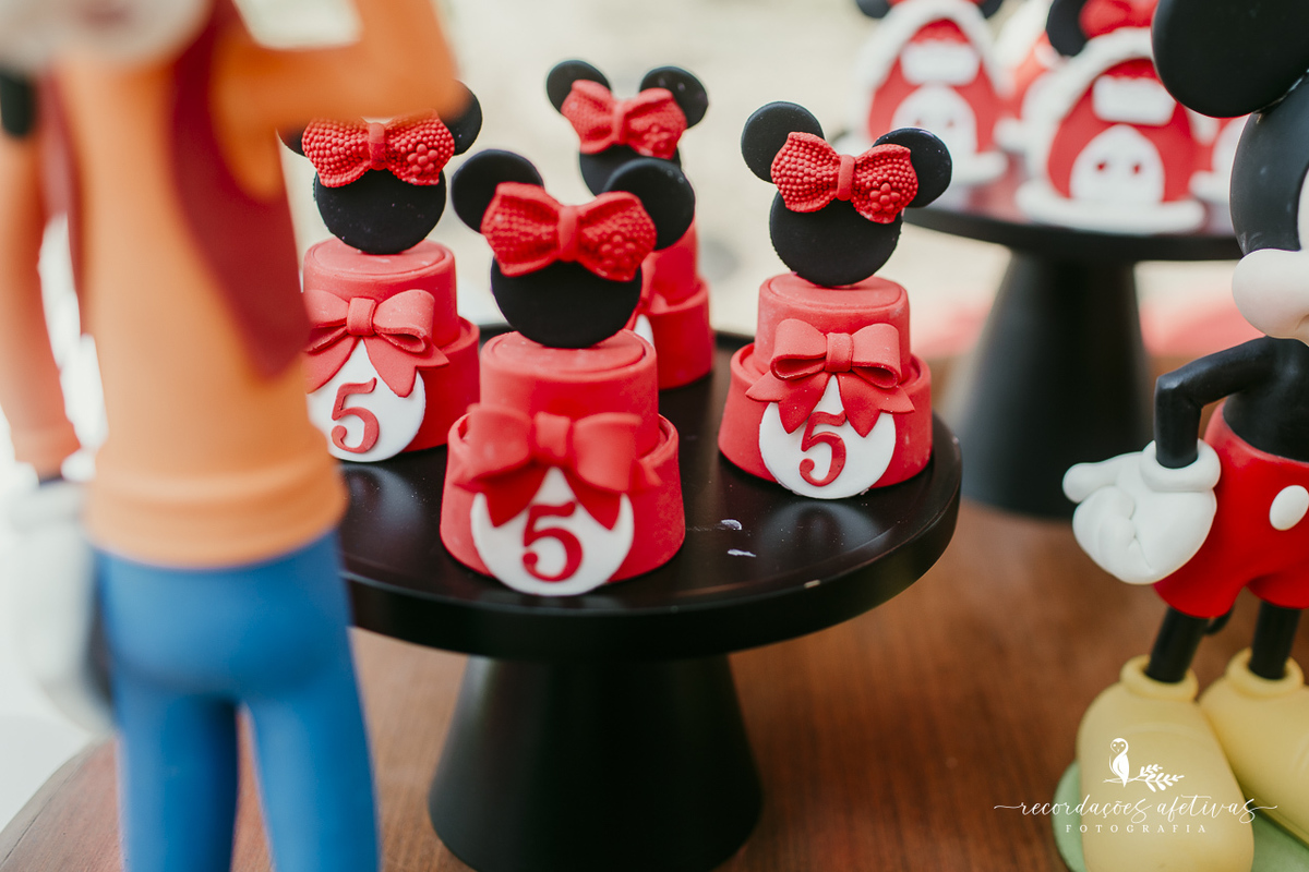 Aniversário de menina com tema Mickey e Minnie realizada em São Roque - SP