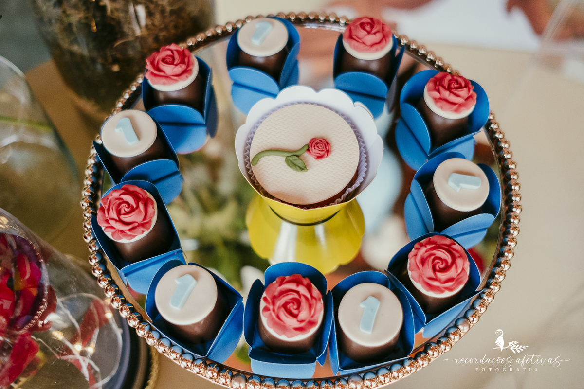 Aniversário menina 1 aninho com tema A Bela e a Fera