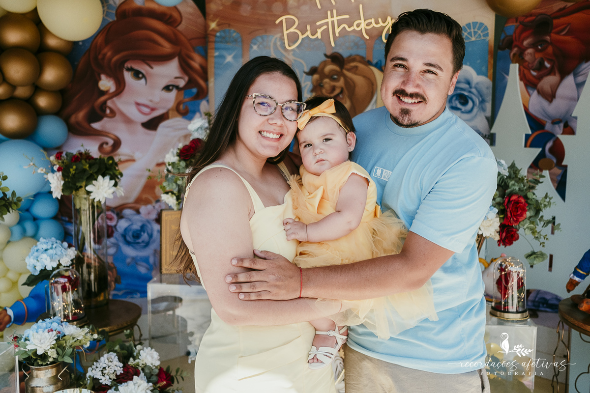 Aniversário menina 1 aninho com tema A Bela e a Fera