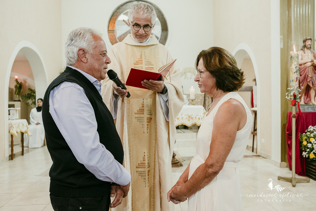 Bodas de Ouro Rosa e Tito Góes, realizado na igreja de Canguera, em São Roque