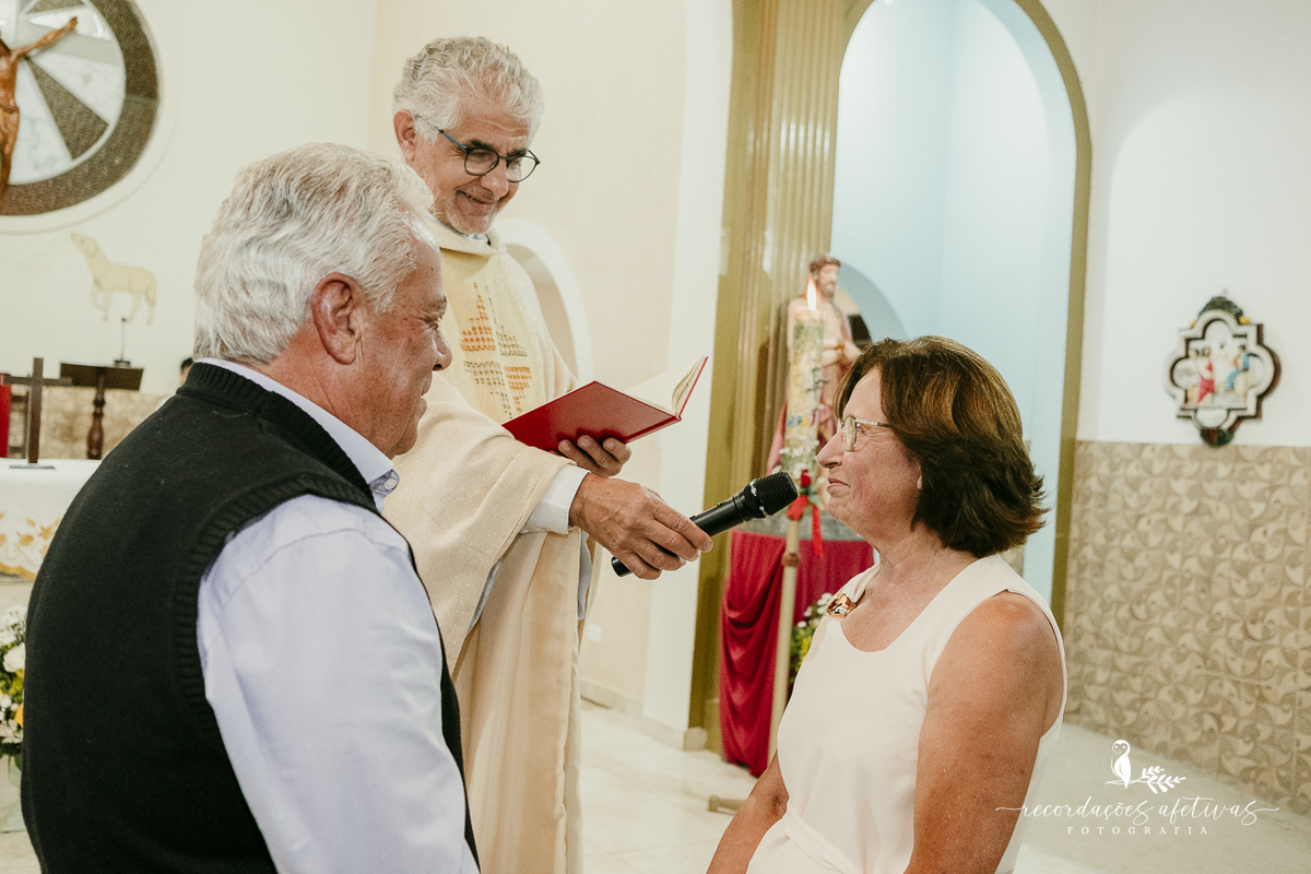 Bodas de Ouro Rosa e Tito Góes, realizado na igreja de Canguera, em São Roque