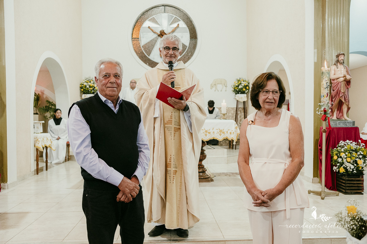 Bodas de Ouro Rosa e Tito Góes, realizado na igreja de Canguera, em São Roque