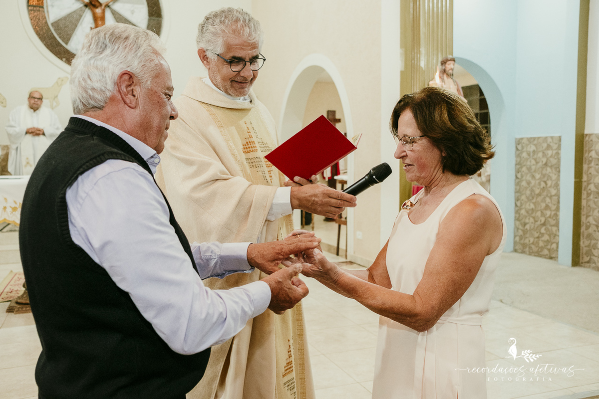 Bodas de Ouro Rosa e Tito Góes, realizado na igreja de Canguera, em São Roque