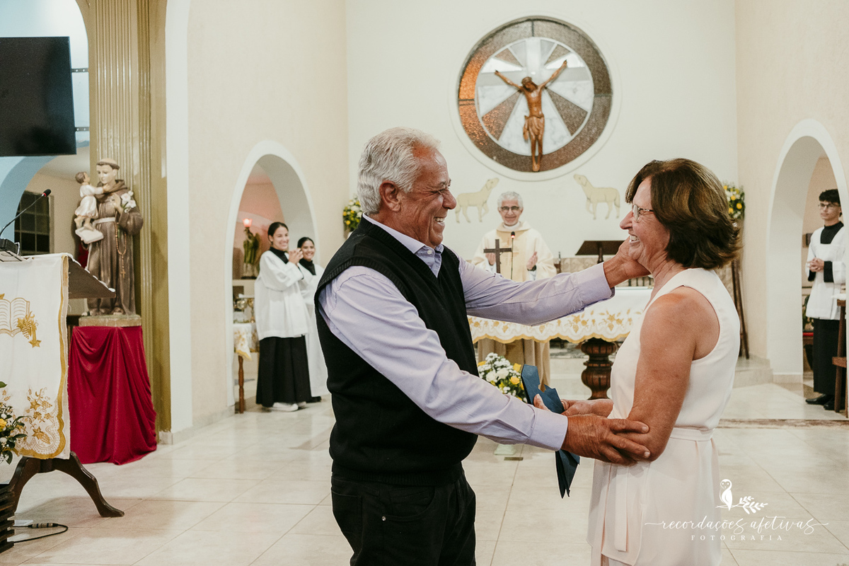 Bodas de Ouro Rosa e Tito Góes, realizado na igreja de Canguera, em São Roque